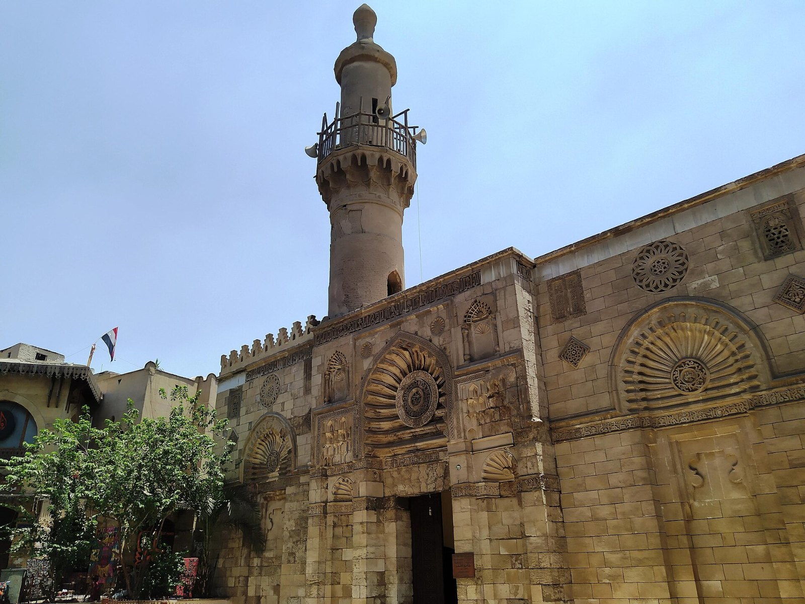 مئذنة الجامع الأقمر