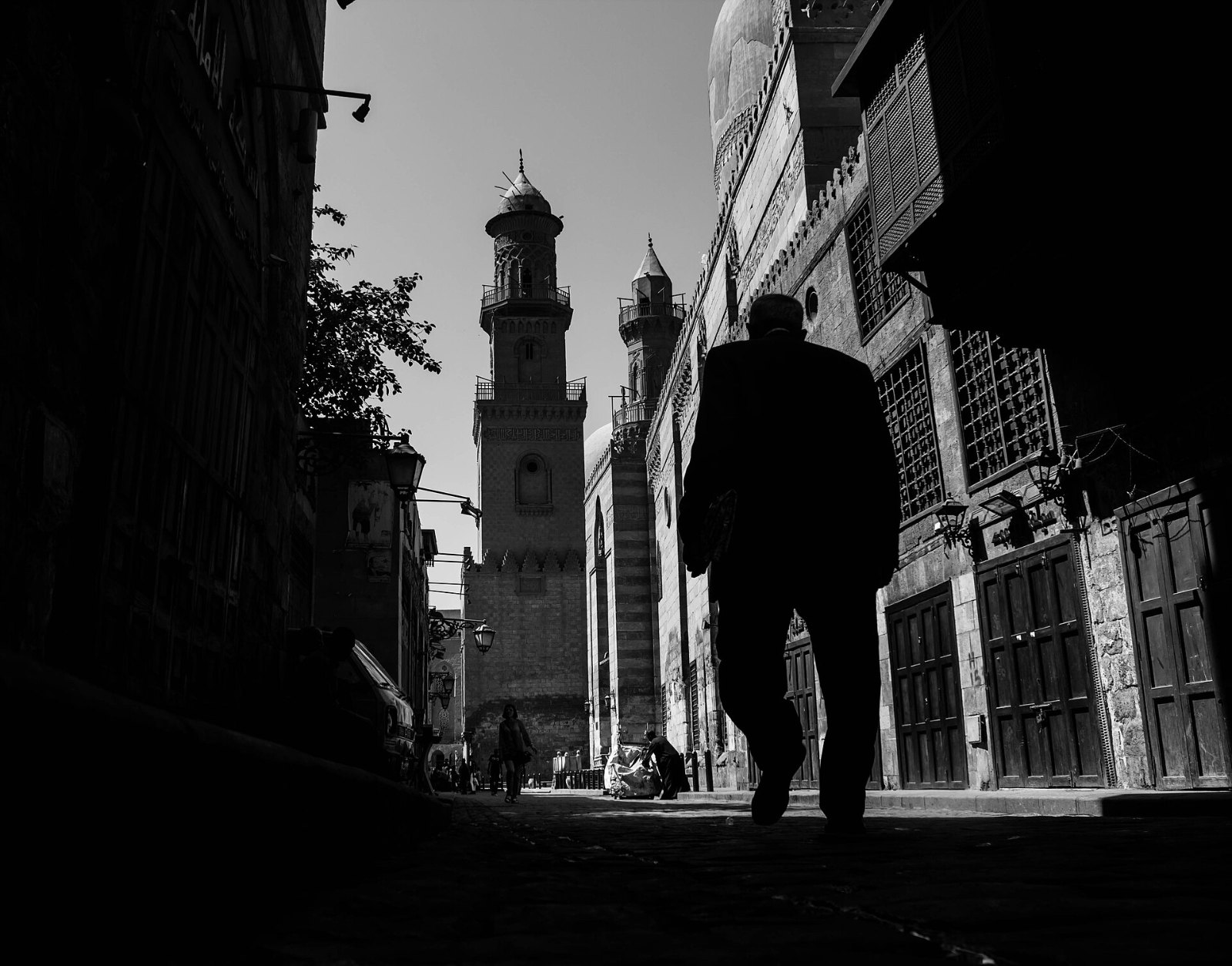 مشهد من شارع المعز لدين الله الفاطمي