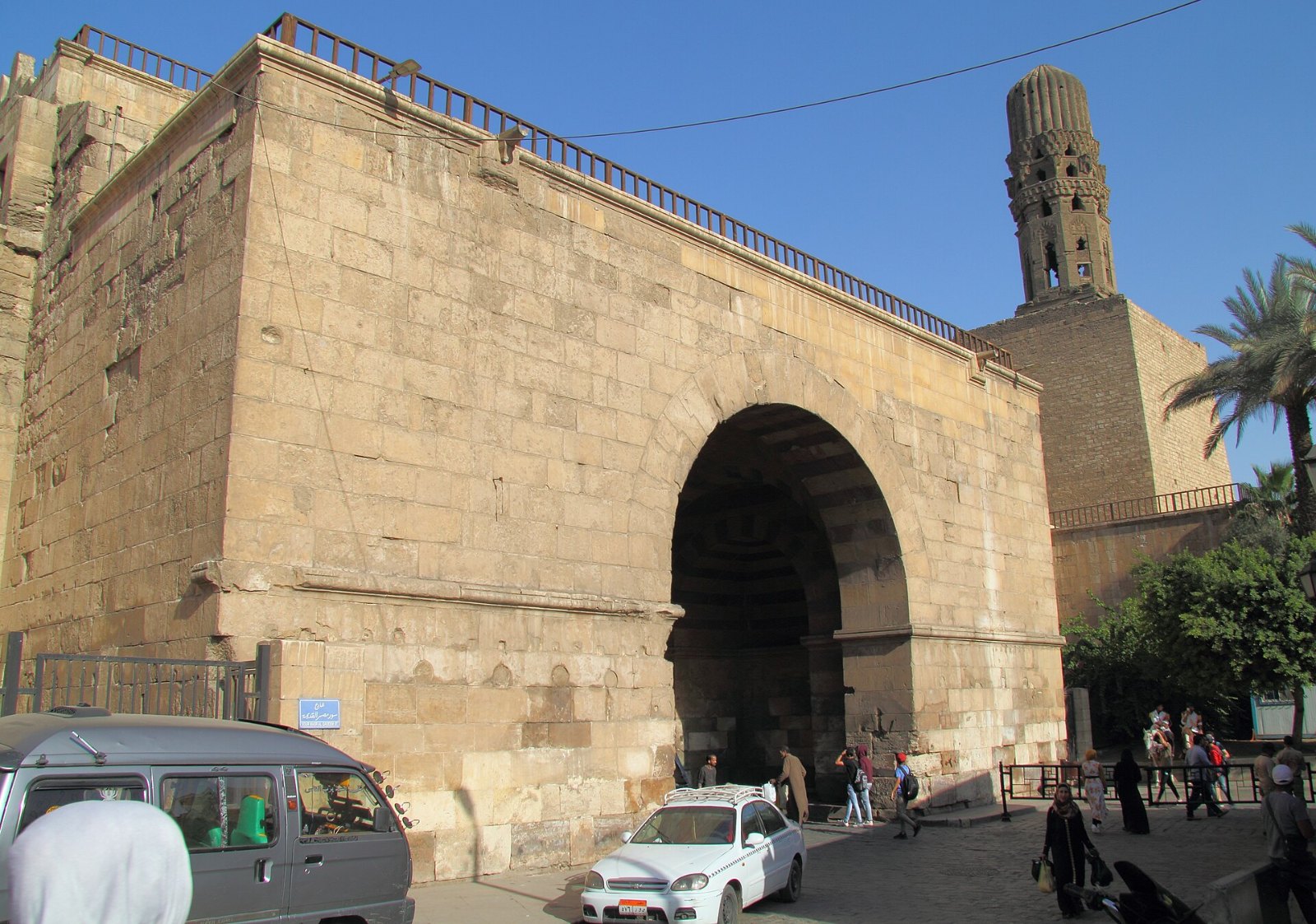 مشهد من باب الفتوح