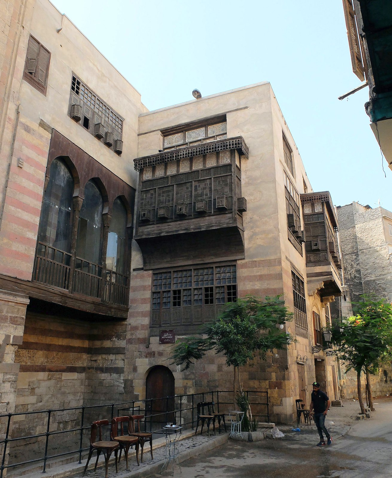 بيت الرزاز، صورة مرجعية من ويكيميديا كومنز