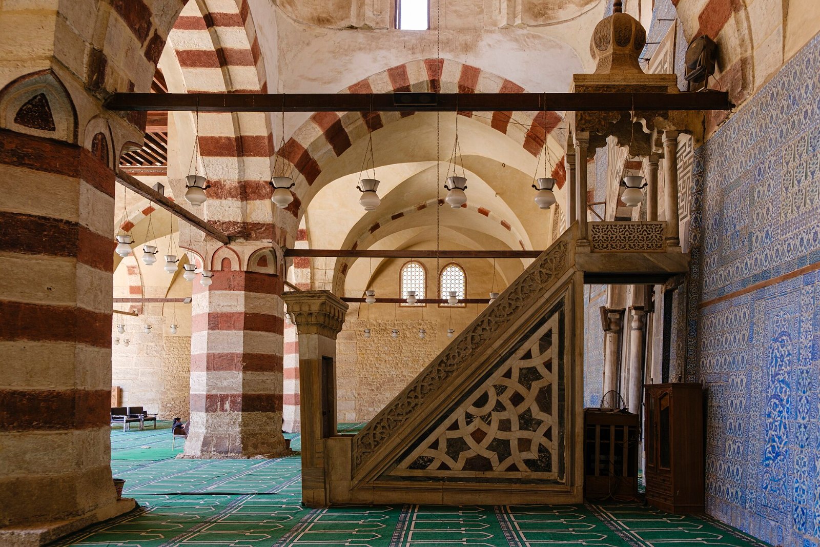 الجامع الأزرق من الداخل