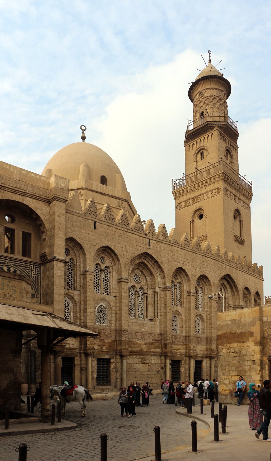 مجموعة السلطان قلاوون، صورة مرجعية من ويكيميديا كومنز
